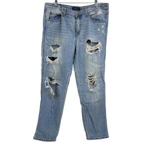 Aeropostale Women's Jeans Size 12 Distressed Light Wash Straight Leg